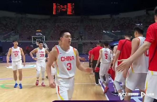 男篮亚洲杯中国队三战全胜晋级八强，时隔10年再夺小组头名