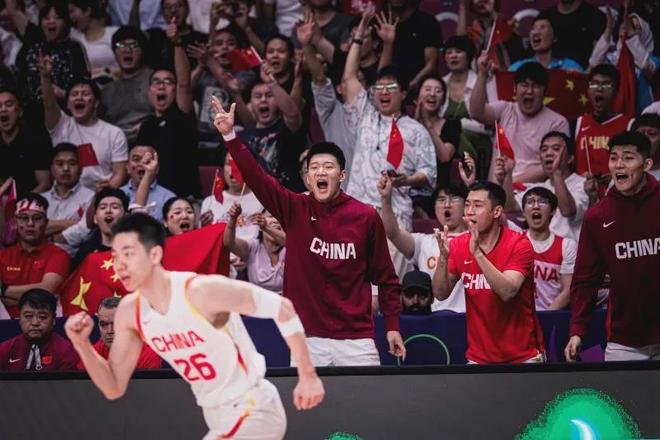 时隔10年全胜出线,中国男篮收获了什么?