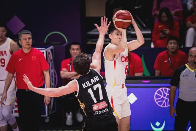 時隔10年全勝出線，中國男籃收獲了什么？