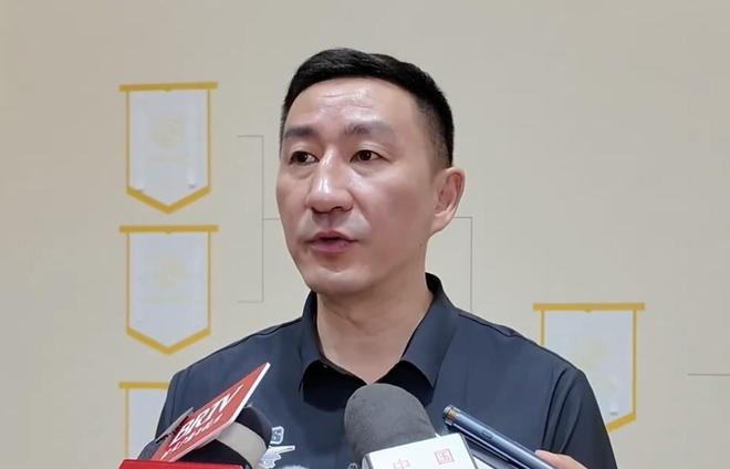 張?jiān)扑桑罕本┠谢@正在積極尋找外援，但球隊(duì)整體框架已經(jīng)搭好