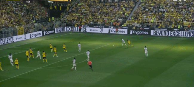 半场：尤文1-0多特，卡卢卢助攻坎比亚索破门
