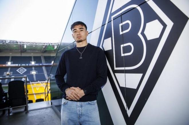 韓國歸化！FIFA官網(wǎng)顯示：22歲門興中場卡斯特羅普會籍變更為韓國