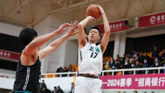 CBA最新消息！張知垚或加盟北京，李春江確定離開，郭艾倫歸隊