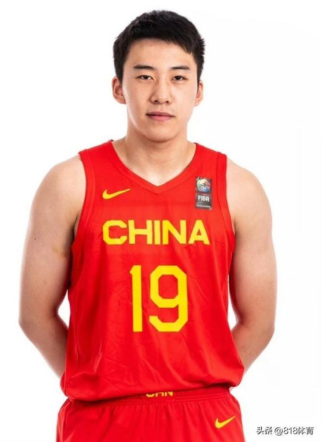 笑喷!20岁小将王俊杰爆砍21分8板,自曝:把自己打到尿检了兄弟们!