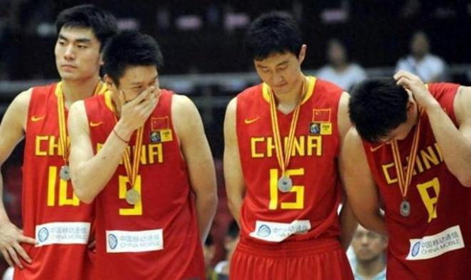 09年郭士強率隊為何亞錦賽慘敗，他搞不定老隊員，偷笑門引發熱議