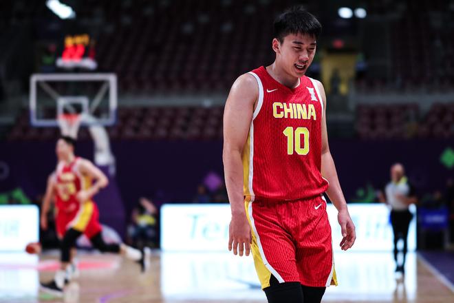 王俊杰：睿哥和秋哥都太牛了，，想把以前输掉的角逐一场一场赢回来-jrs直播