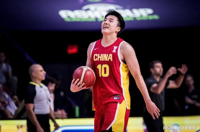 王俊杰入選最佳陣哭成淚人？隊友說出其中原委，太感人
