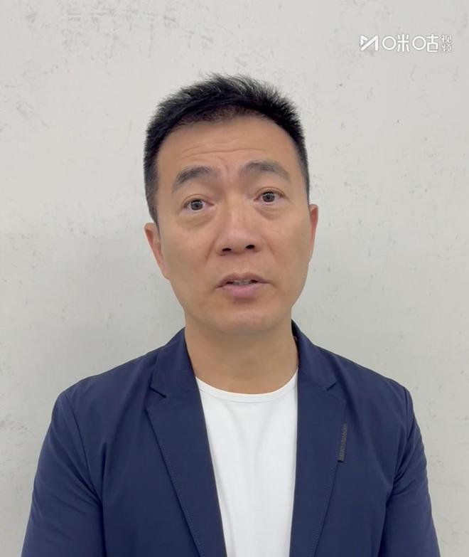 黃健翔：成都陣容班底不如其他三強，應(yīng)大膽使用年輕人