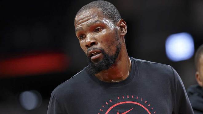 霸氣，凱文·杜蘭特回?fù)舨闋査埂ぐ涂死麑?duì)“巴士司機(jī)”的尖銳批評(píng)