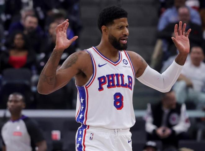 Shams:由于膝盖伤势,乔治预计缺席新赛季揭幕战