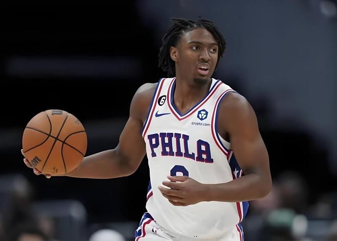 馬克西和埃奇庫姆合砍53分，聯(lián)手統(tǒng)治76人下半場(chǎng)進(jìn)攻端