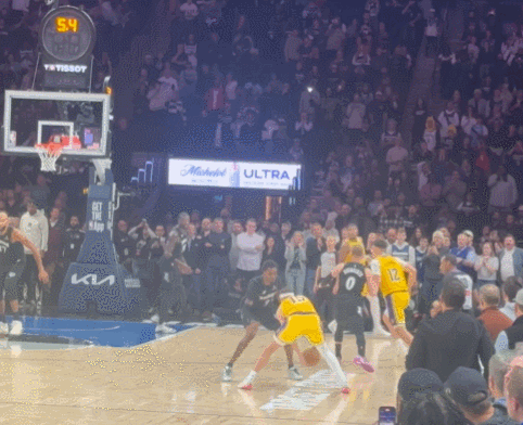 28+16,湖人压哨绝杀!!!!