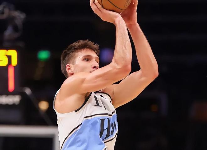FIBA核武！22分钟20分，，，2年前带队天下杯亚军，，，为何快船不会用他-jrs直播