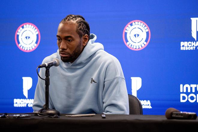 伦纳德回应阴阳合同事件：我们没做错任何事&欢迎NBA调查