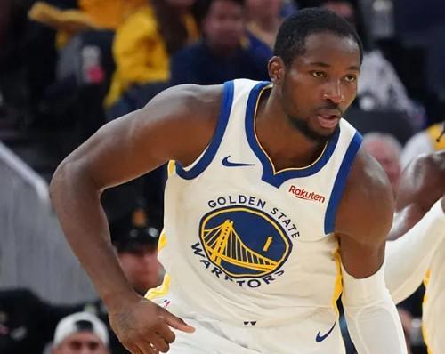 官方：庫明加對(duì)裁判進(jìn)行不當(dāng)接觸并持續(xù)糾纏，罰款35000美元