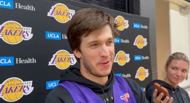 里夫斯：不會把勒布朗缺陣后的重擔放自己身上，要整體去分擔