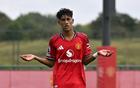 15歲被譽(yù)“小梅西”，卻踢不了英超！曼聯(lián)正嚴(yán)防巴薩皇馬挖墻腳