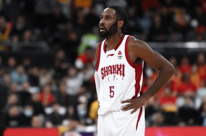 山西74-88广厦3坏消息！外援喜欢单干，无一号位，本土球员实力差