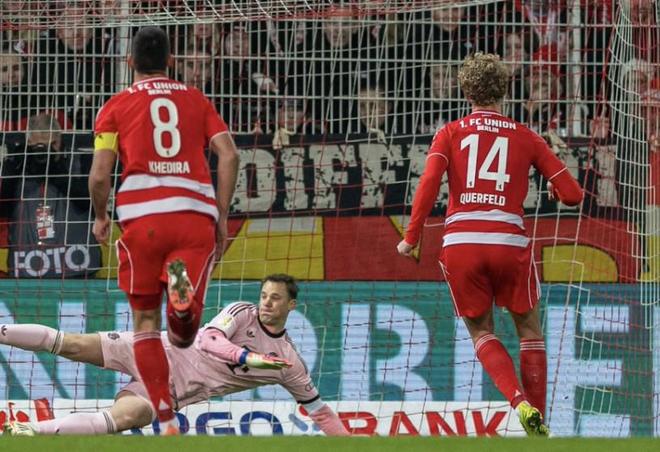 克爾費(fèi)爾德：成為首位單場(chǎng)對(duì)諾伊爾打進(jìn)兩個(gè)點(diǎn)球的人？太棒了