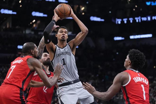 文班亞馬22+8，馬刺終結火箭5連勝！杜蘭特24分8失誤，申京25+9+8