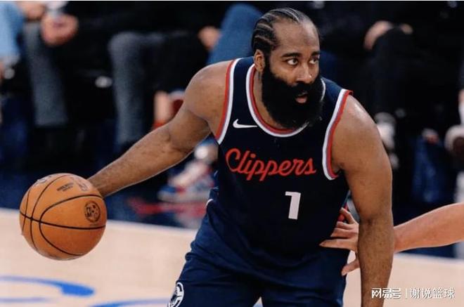 快船連敗哈登無奈，三先發堪稱副作用，次輪秀后衛閃光