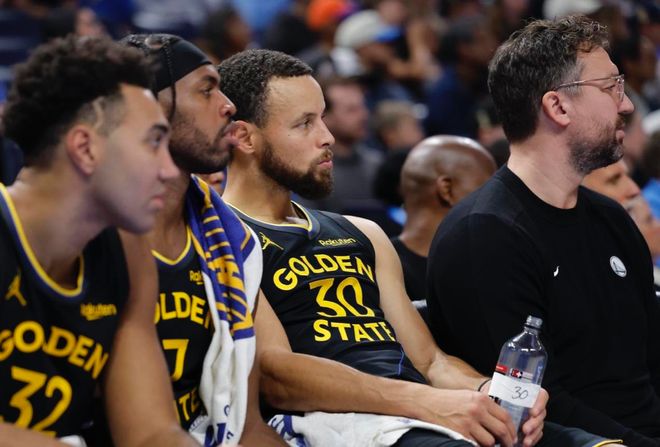 庫里帶隊?wèi)K敗！表現(xiàn)拉胯！13投11分、5犯規(guī)！正負(fù)值-23！