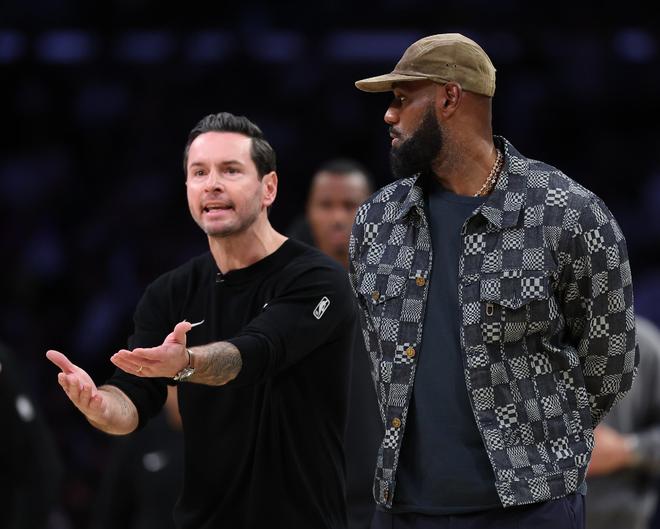 詹姆斯：我愛看高爾夫的視頻，這愛好雖然小眾但實(shí)在太酷