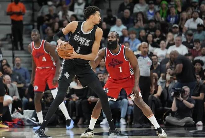 無解+無奈！NBA2神級紀錄誕生：西部變天了！