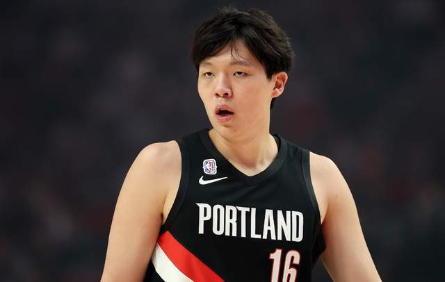 爱徒心切！当外界都在质疑杨瀚森时，刘维伟发声了，一席话真实在