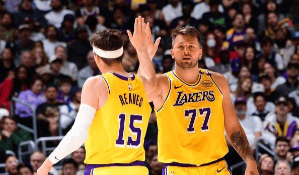 37+14！31+20！历史首人，对不起了约基奇！联盟第一人不是你