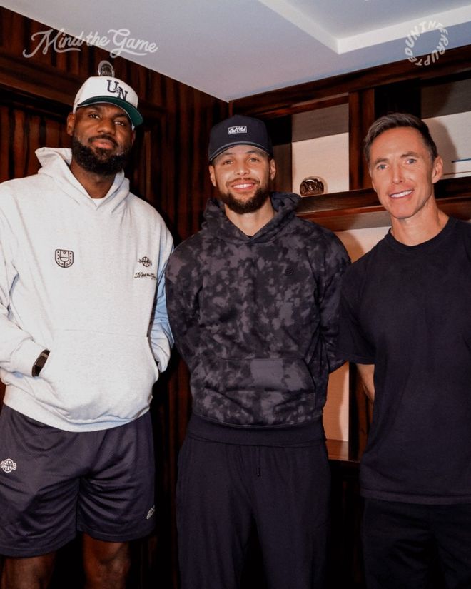 库里参加詹姆斯节目！他再次现场追星偶像！