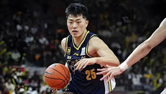 廣東三桿老槍成拖油瓶，影響杜鋒率隊爭冠布局