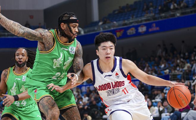 看了广州爆冷辽宁赛后徐昕的采访，才发现，国产教练理念有多落后