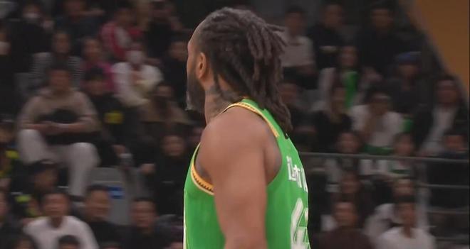 這就是豪門底蘊(yùn)CBA4冠王大勝+2連勝12人出戰(zhàn)+5人上雙掀翻衛(wèi)冕冠軍