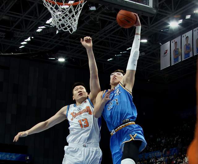 CCTV5直播！北京主場(chǎng)迎戰(zhàn)遼寧，趙?；蛞騻輵?zhàn)，楊鳴沖擊三連勝