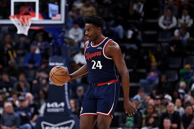 已經(jīng)徹底沒救了！快船應(yīng)該直接棄用這位已經(jīng)上頭的鋒線新星？