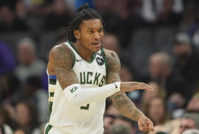 庫里點贊！18個月后重新做人！32+25！暴揍勇士...