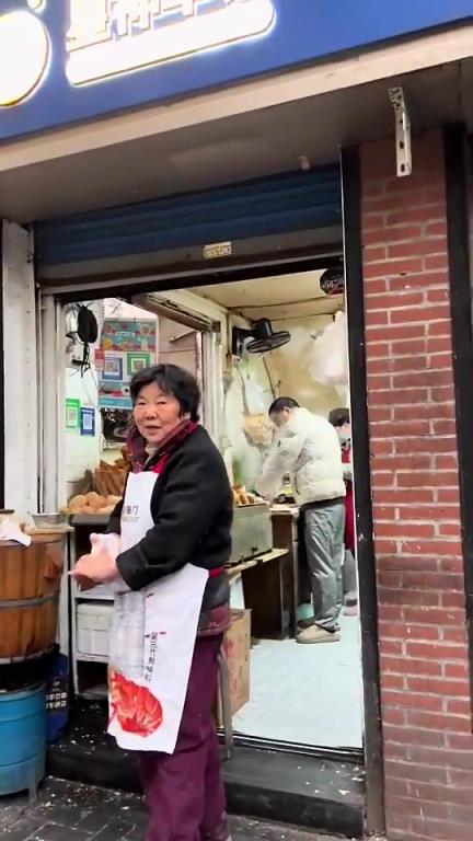 网友光顾奥斯卡来过的早餐店，店主：奥斯卡是不是跟卡卡一样！？
