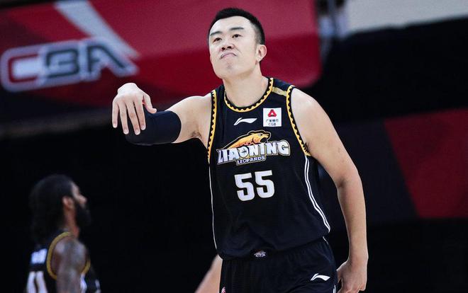 预订3年合同！辽篮留住2米13中锋，接班韩德君无望，1招打动杨鸣