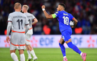 10人法国2-1逆转冰岛！世预赛2连胜领跑 姆巴佩传射 皇马铁腰染红