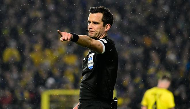 官方:比利时主裁兰布雷希茨执法欧冠热刺vs哥本哈根