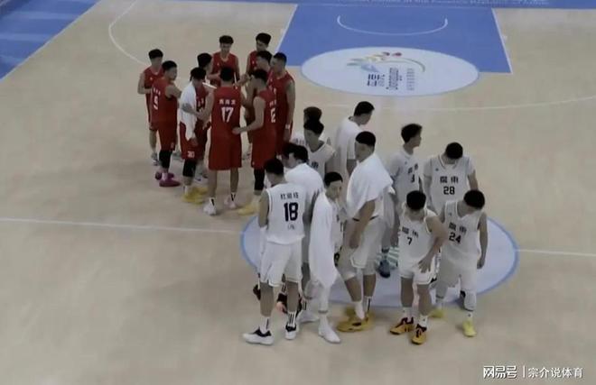 高兴早了,广东队大胜山东却收坏消息,杜锋失算,没有徐杰早输了
