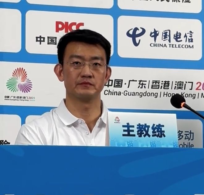 四川大胜河南采访!王博回应争冠,胡金秋谈慢节奏+与周琦搭档!