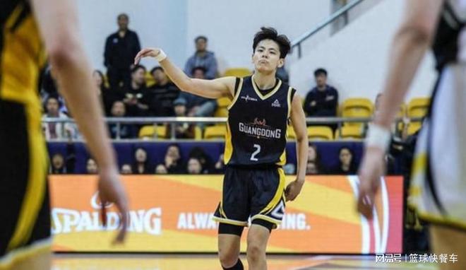 79比70拒绝大逆转!女篮新霸主豪取4连胜:这下冲击两连冠稳了?