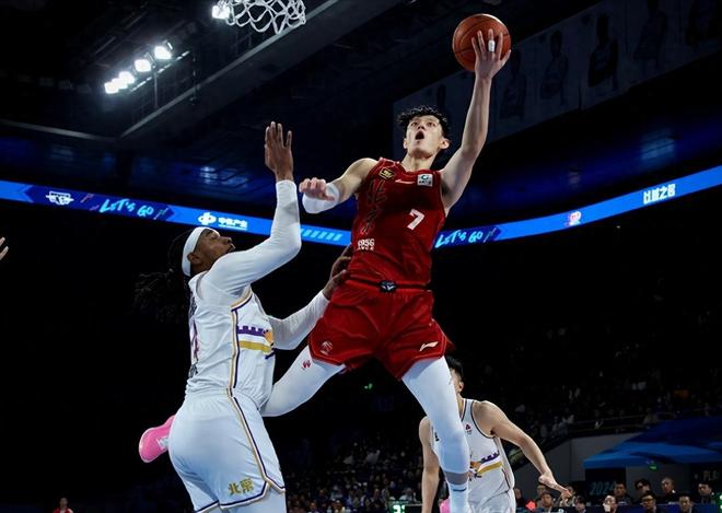 男篮新星耍大牌!要求达不到,不回CBA打球