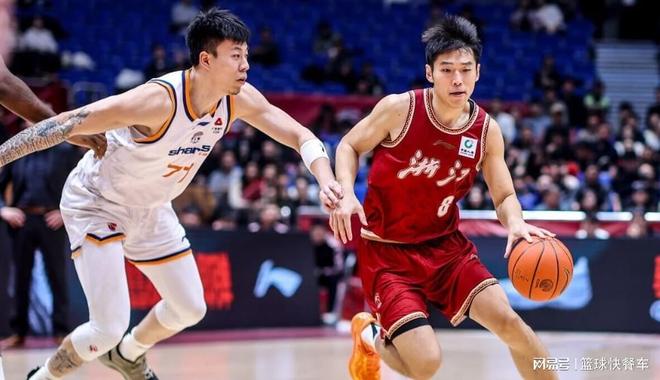 CBA一夜连曝三大冷门!辽篮克星爆冷上海:全联盟第1被掀翻