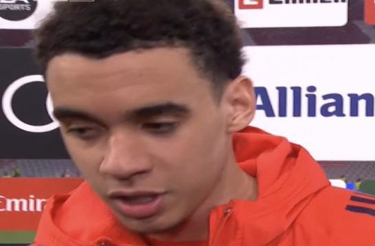 穆西亚拉：雅克松当时也想罚点球，不过最后球队决定由我来踢