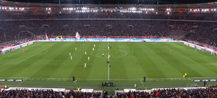 半场：斯图加特0-0莱比锡，鲍姆加特纳造险