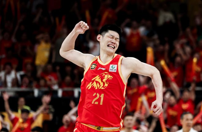 CBA第31轮最佳阵容:胡金秋率广厦锁定季后赛 徐昕20+9打爆辽宁