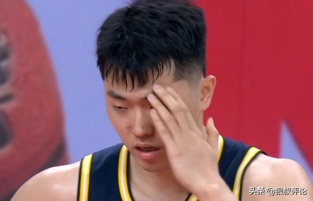 杜锋心腹爱徒！张皓嘉几乎打满全场5中1得2分6板6助 在场效率+49